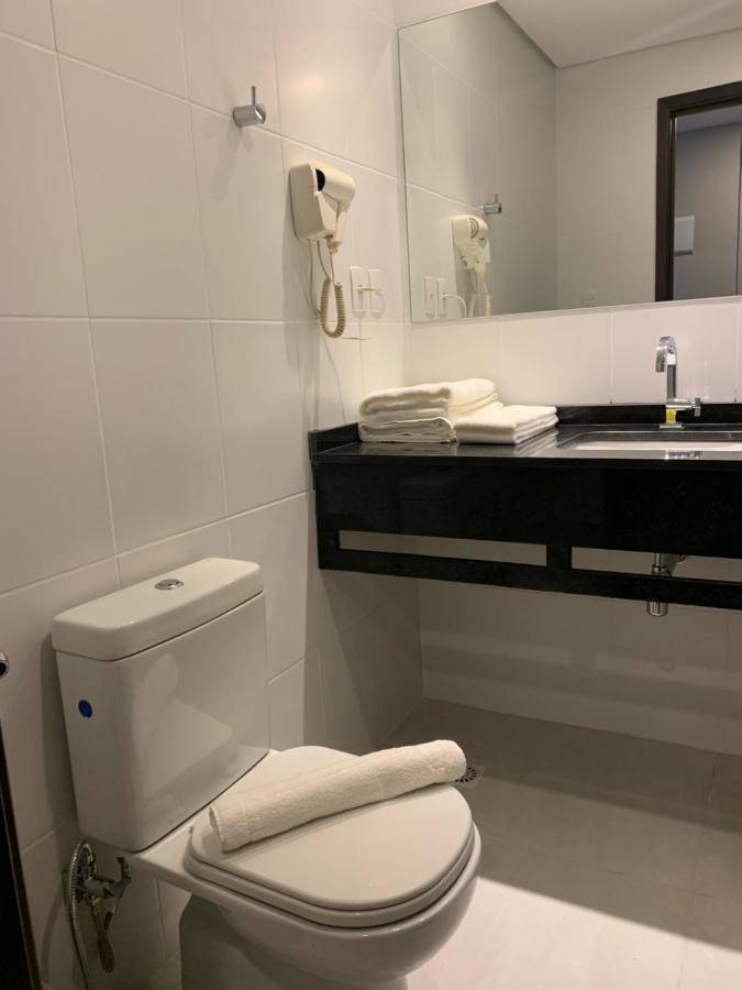 Ramada By Wyndham Manaus Torres Center Hotel Buitenkant foto
