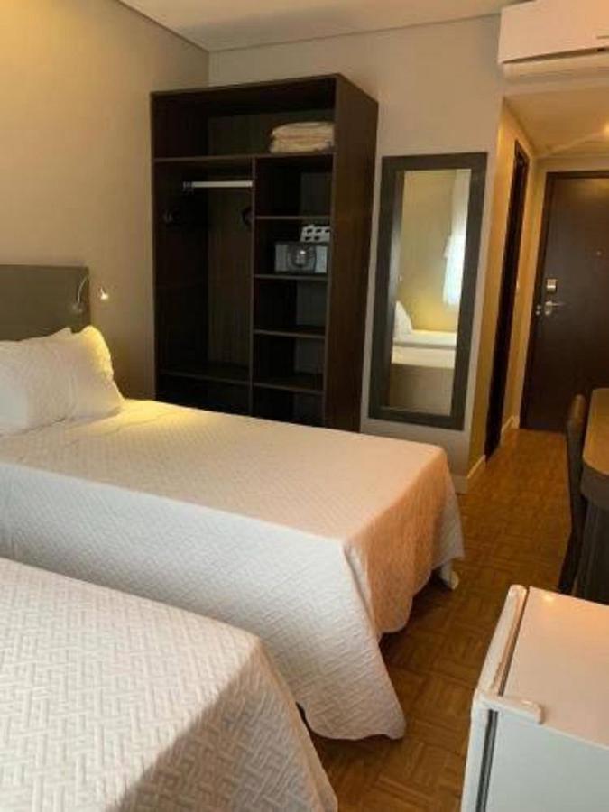 Ramada By Wyndham Manaus Torres Center Hotel Buitenkant foto