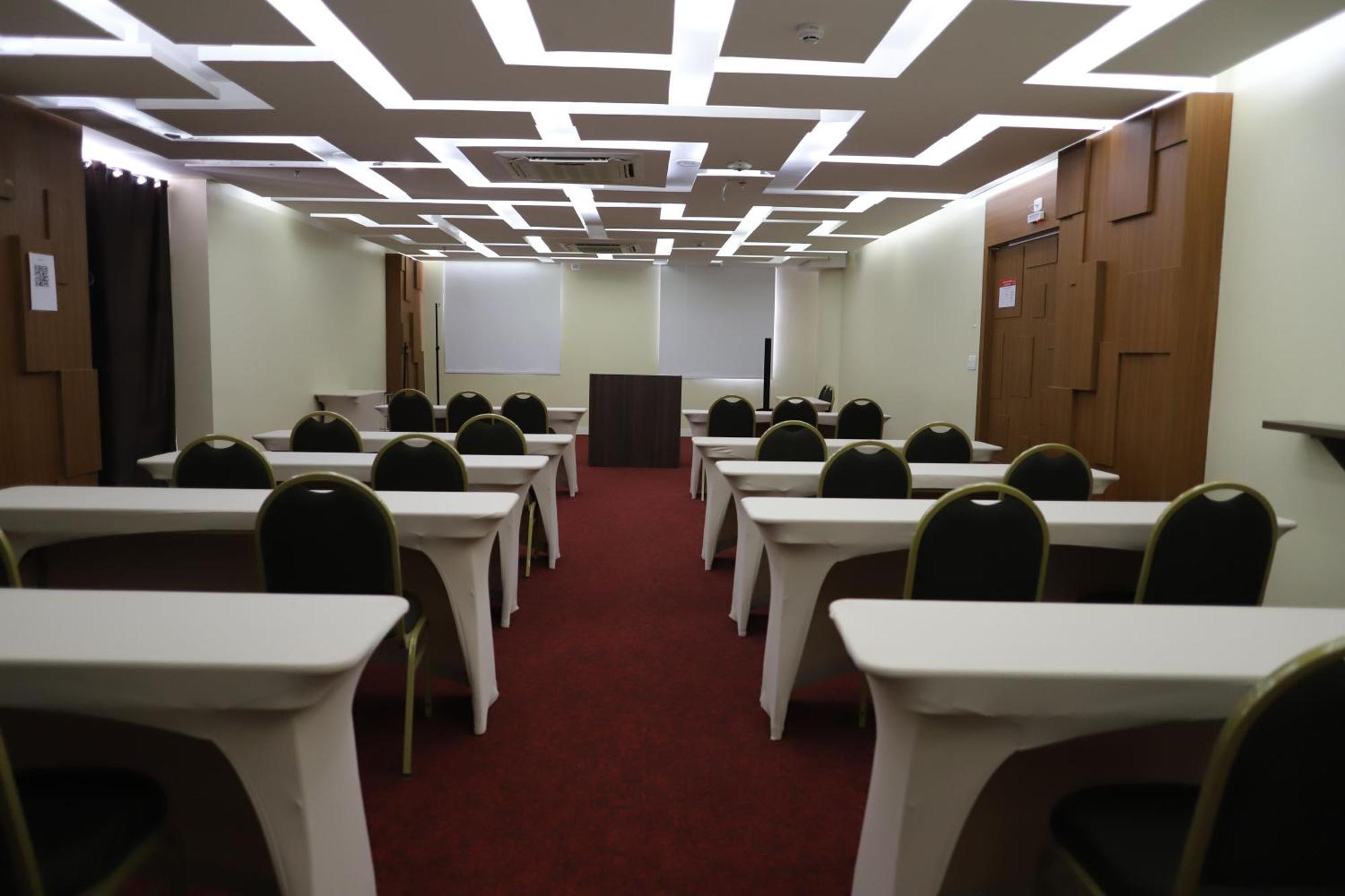 Ramada By Wyndham Manaus Torres Center Hotel Buitenkant foto